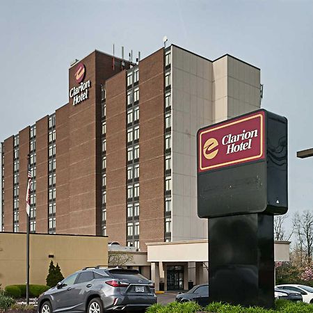 Clarion Hotel Cincinnati North Exterior foto